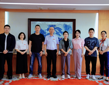 聚力产教融合 共建飞行人才培养新高地